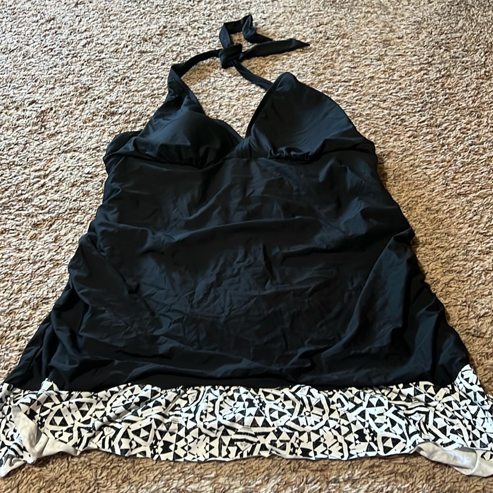 Apt. 9 swim dress, size 3X, padded cups (do not remove), tie halter
